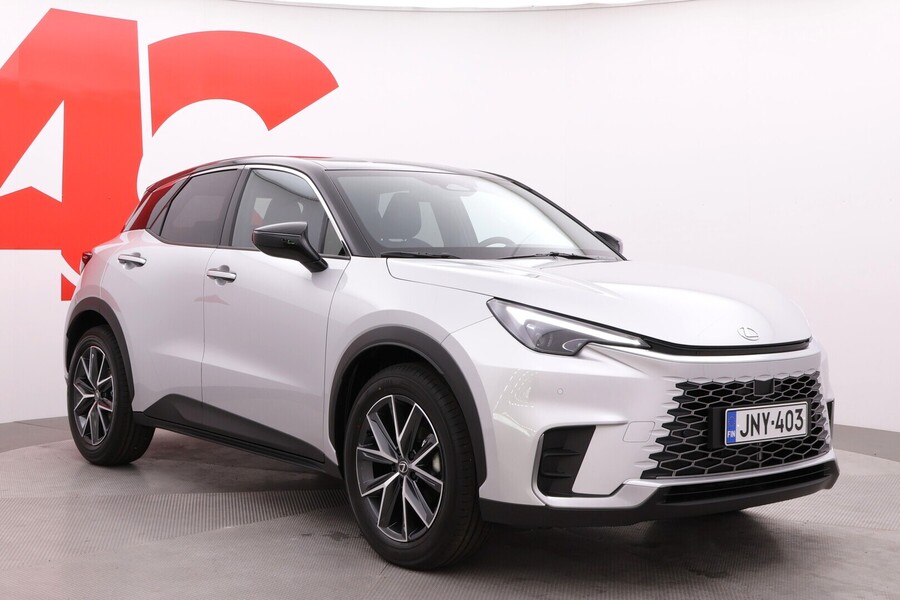 Lexus LBX vaihtoauto