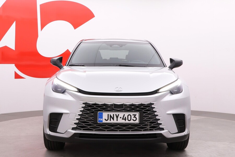 Lexus LBX vaihtoauto
