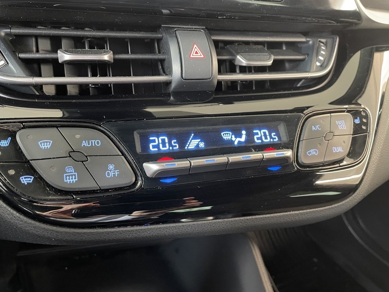 Toyota C-HR vaihtoauto