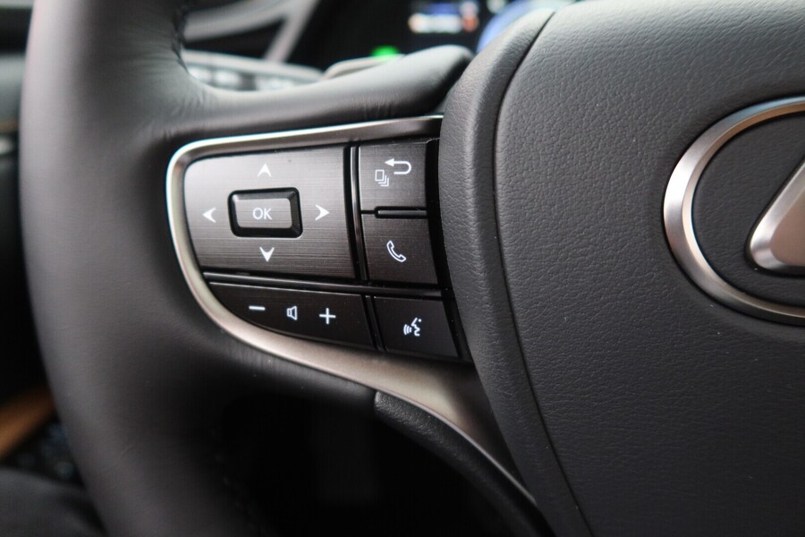 Lexus ES vaihtoauto