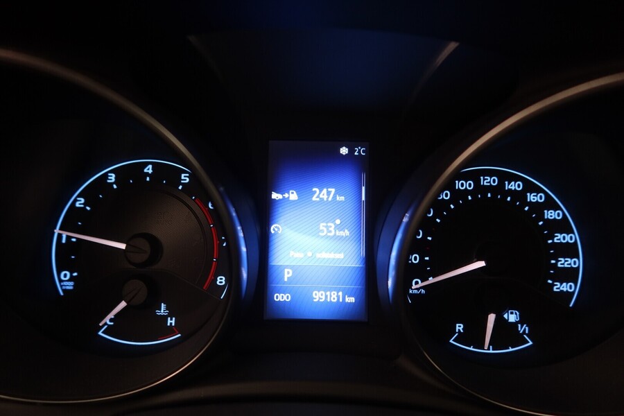 Toyota Auris vaihtoauto