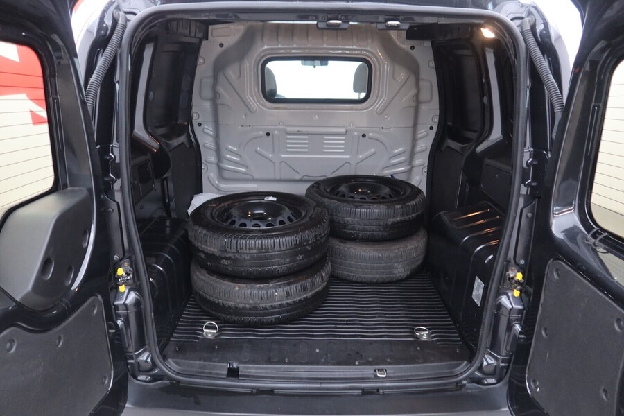 Fiat Fiorino vaihtoauto