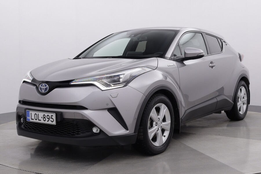 Toyota C-HR vaihtoauto