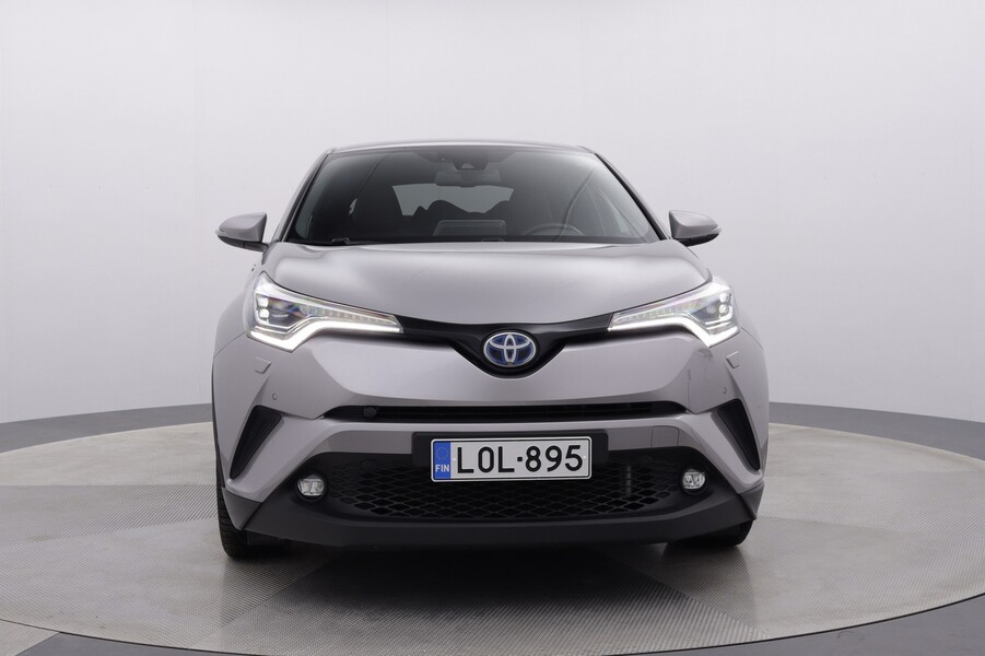 Toyota C-HR vaihtoauto