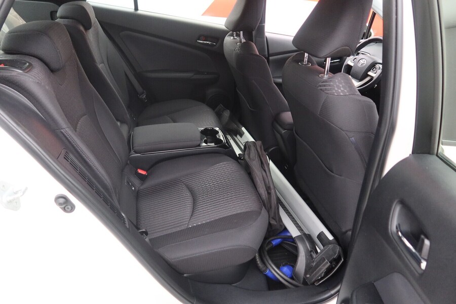 Toyota Prius Plug-in vaihtoauto