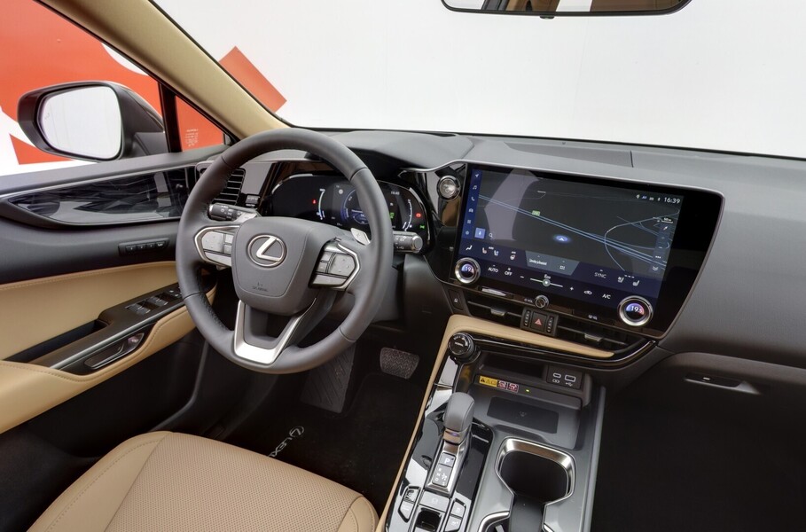 Lexus NX vaihtoauto