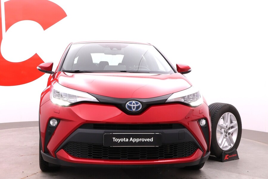 Toyota C-HR vaihtoauto