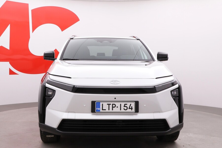 Toyota bZ4X vaihtoauto