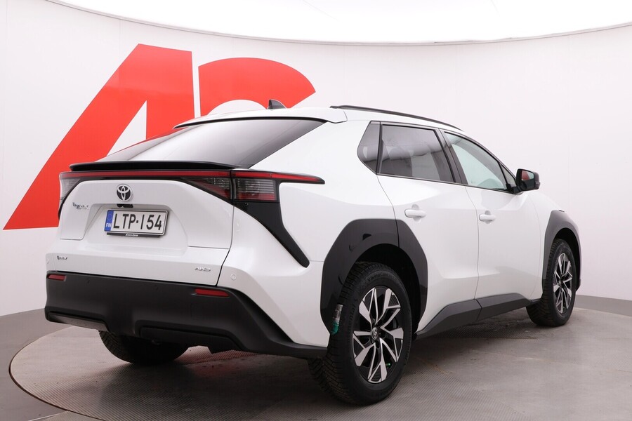 Toyota bZ4X vaihtoauto