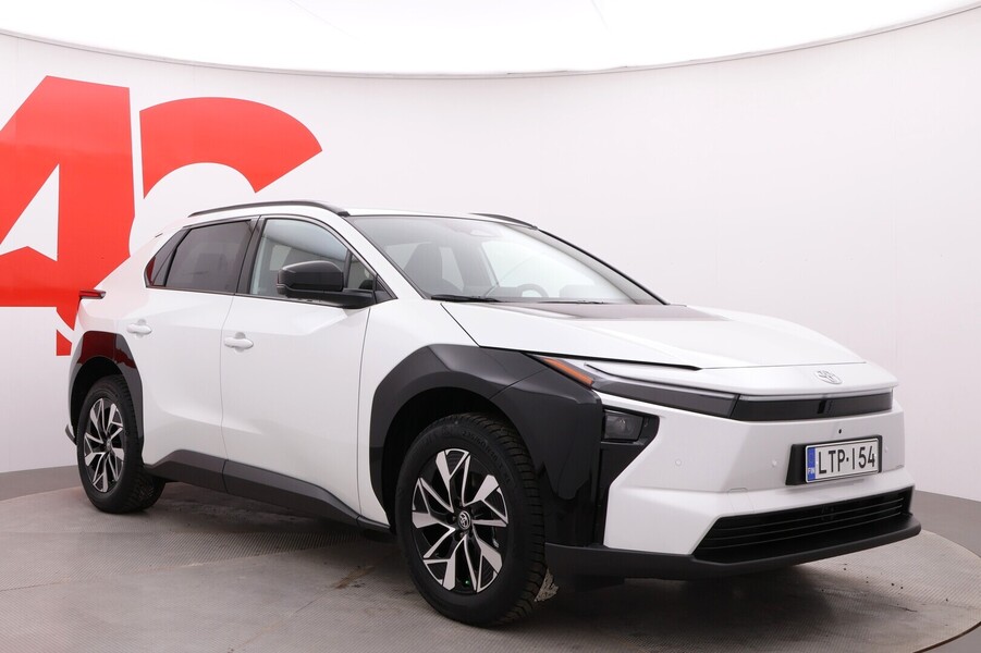 Toyota bZ4X vaihtoauto