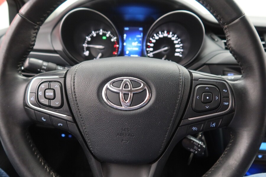 Toyota Avensis vaihtoauto