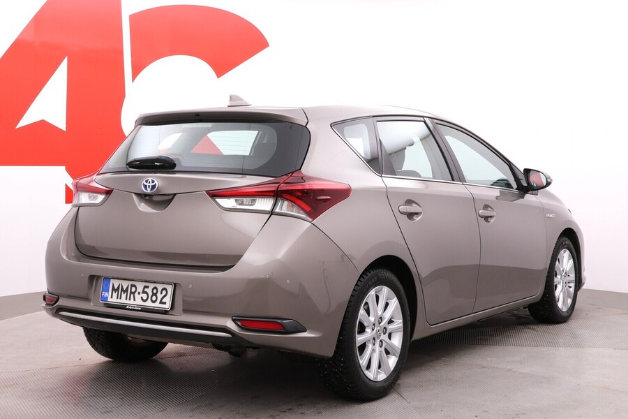 Toyota Auris vaihtoauto