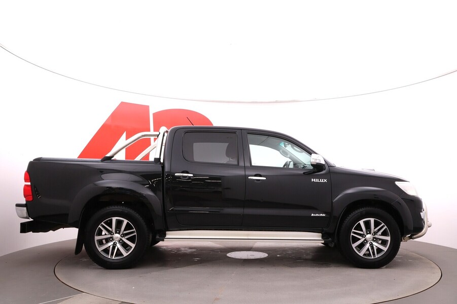 Toyota Hilux vaihtoauto