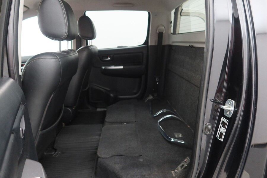 Toyota Hilux vaihtoauto