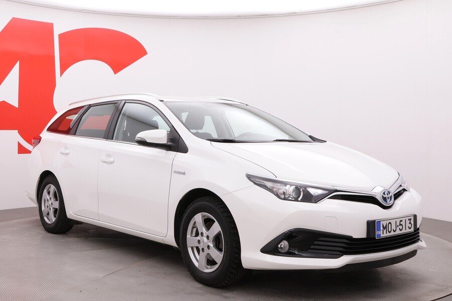 Toyota Auris vaihtoauto