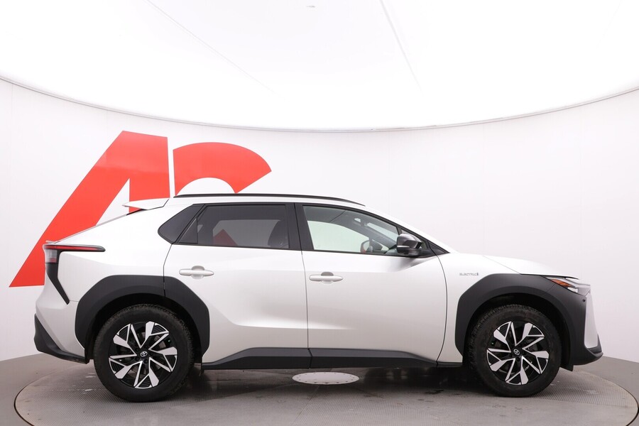 Toyota bZ4X vaihtoauto