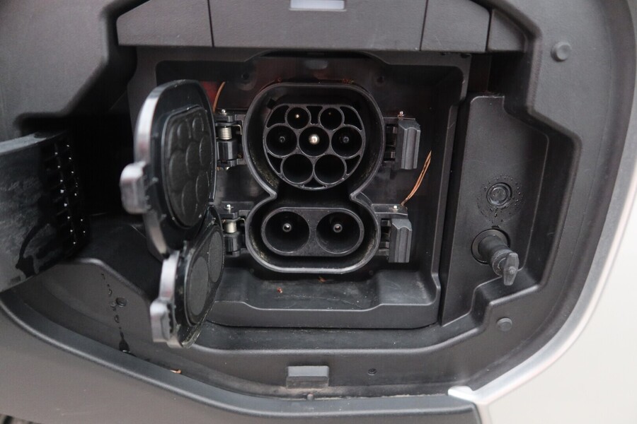 Toyota bZ4X vaihtoauto