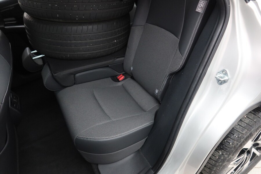 Toyota bZ4X vaihtoauto