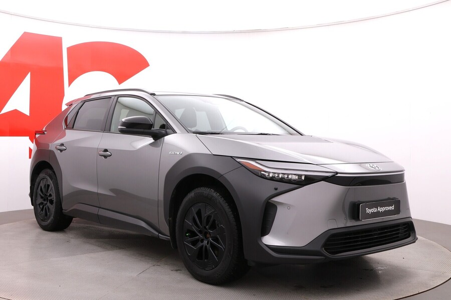 Toyota bZ4X vaihtoauto