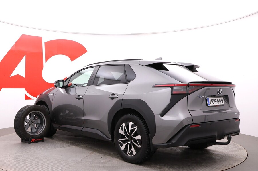 Toyota bZ4X vaihtoauto