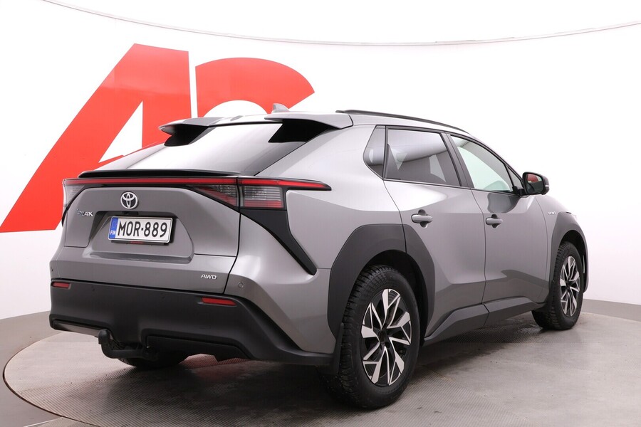 Toyota bZ4X vaihtoauto