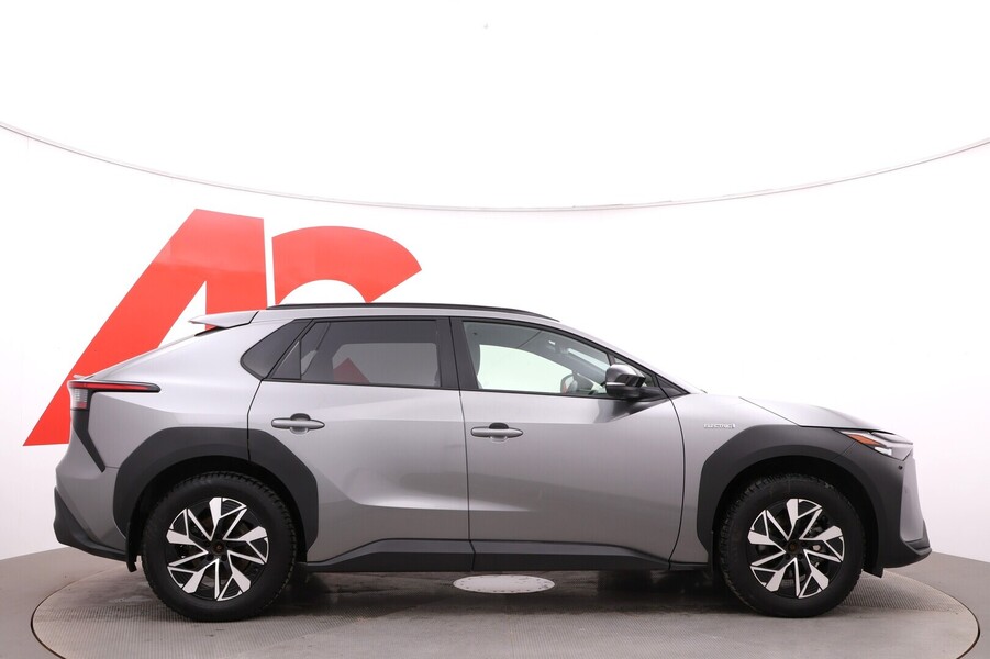 Toyota bZ4X vaihtoauto