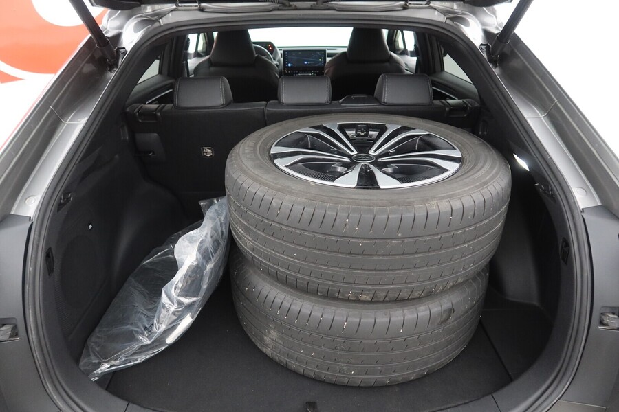 Toyota bZ4X vaihtoauto