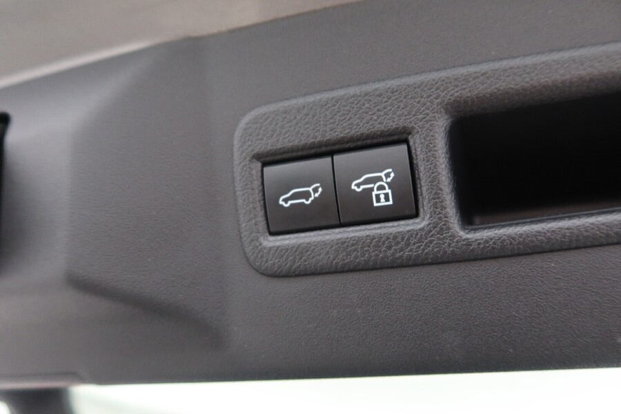 Toyota bZ4X vaihtoauto