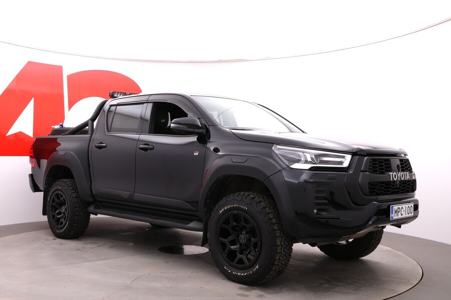 Toyota Hilux vaihtoauto