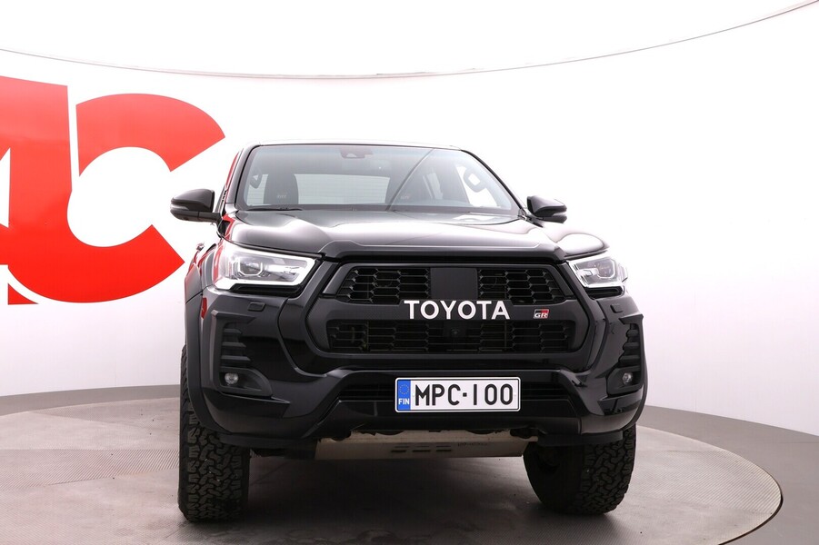 Toyota Hilux vaihtoauto