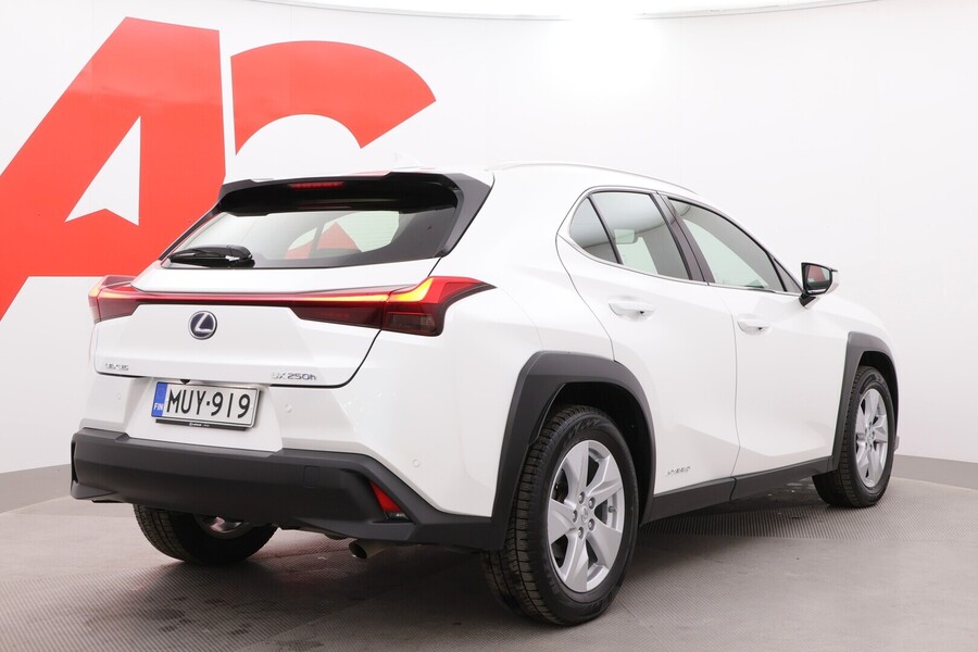 Lexus UX vaihtoauto