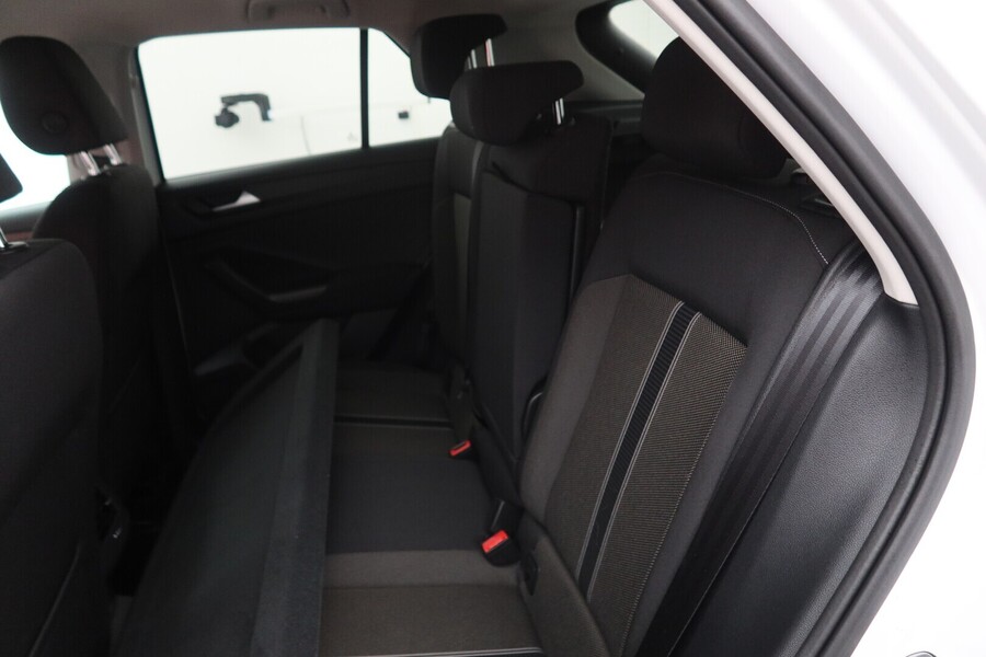 Volkswagen T-Roc vaihtoauto