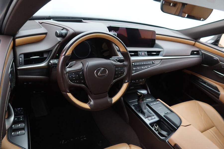 Lexus ES vaihtoauto