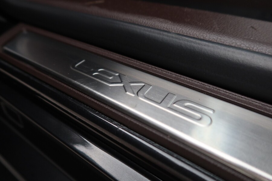 Lexus ES vaihtoauto