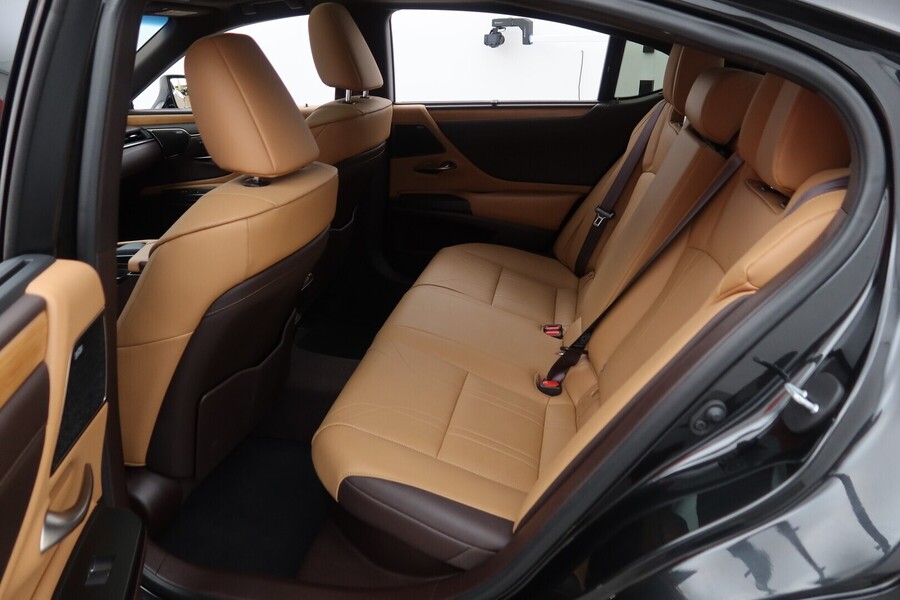 Lexus ES vaihtoauto