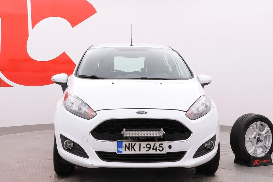 Ford Fiesta vaihtoauto