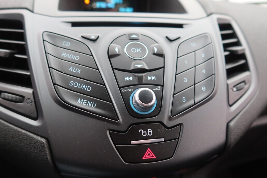 Ford Fiesta vaihtoauto