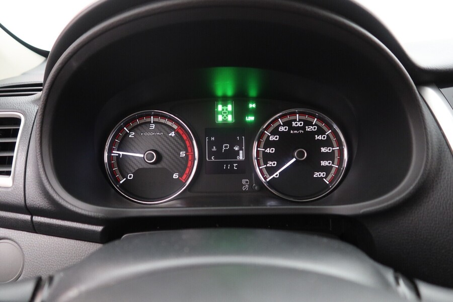 Mitsubishi L200 vaihtoauto