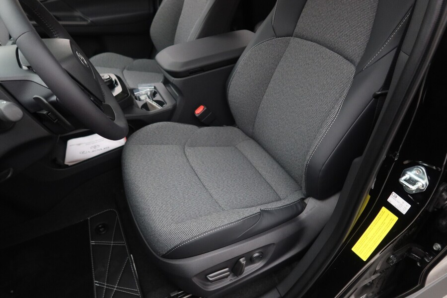 Toyota bZ4X vaihtoauto