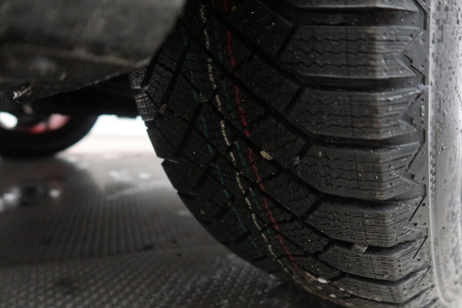 Toyota bZ4X vaihtoauto