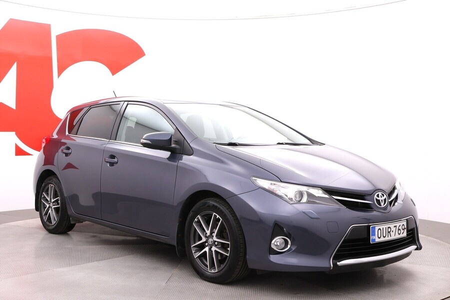 Toyota Auris vaihtoauto