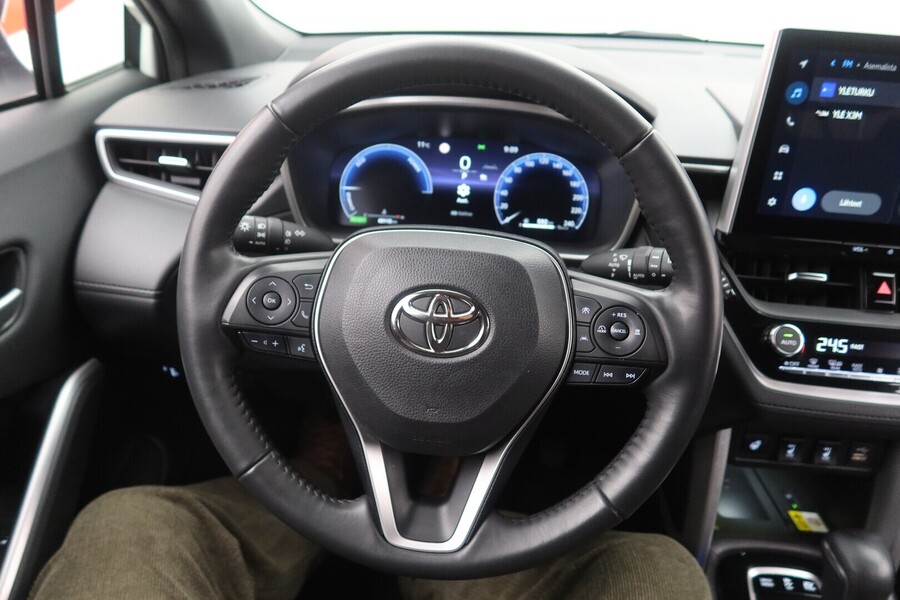 Toyota Corolla Cross vaihtoauto