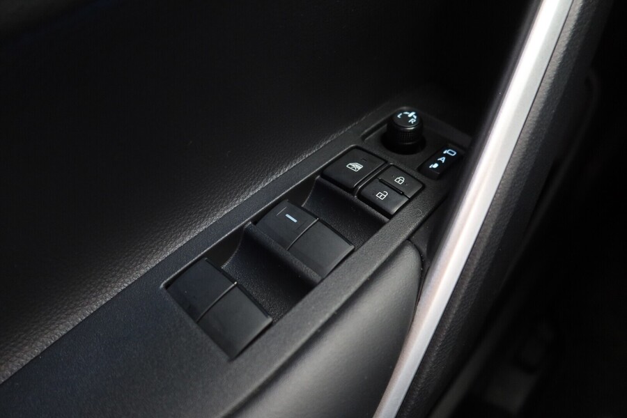 Toyota Corolla Cross vaihtoauto