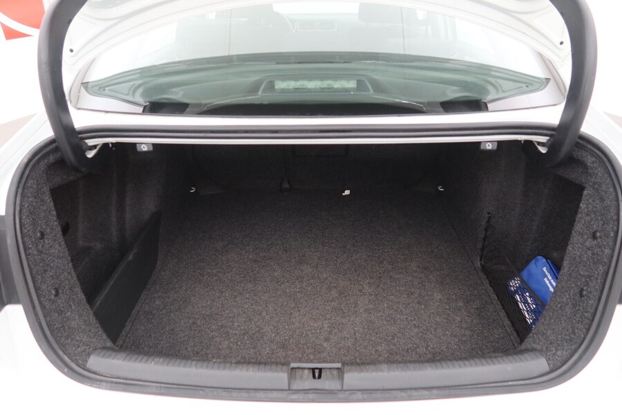 Volkswagen Jetta vaihtoauto