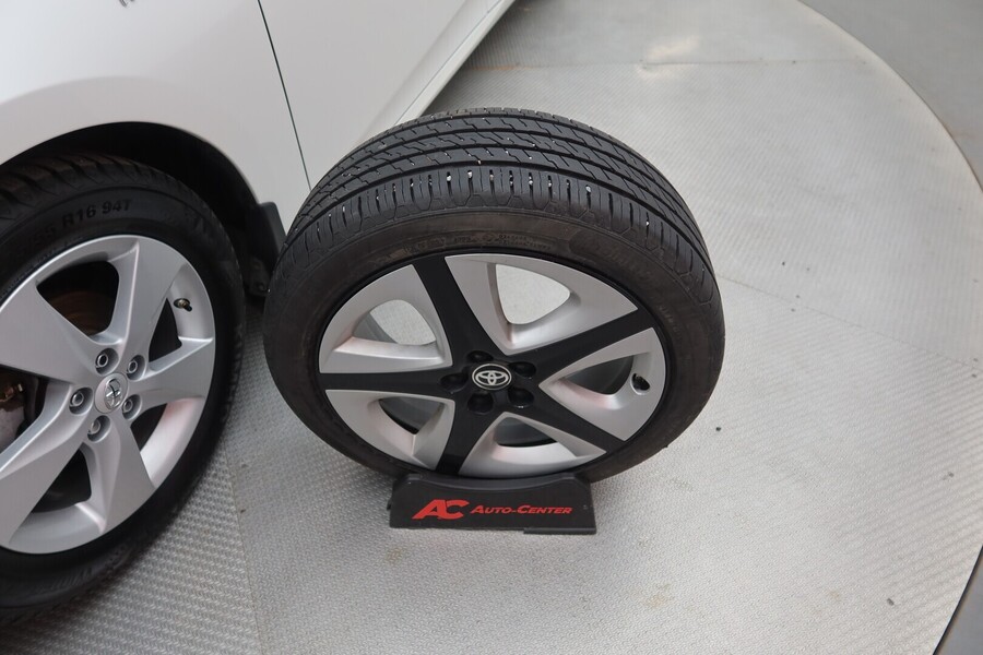 Toyota Prius vaihtoauto