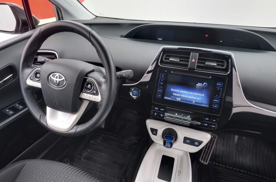 Toyota Prius vaihtoauto