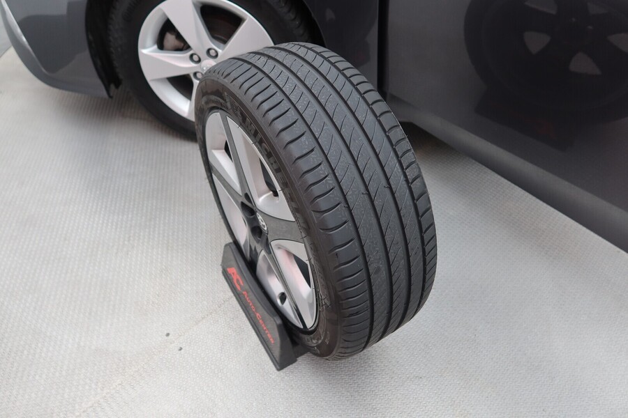 Toyota Prius vaihtoauto