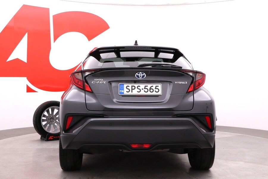 Toyota C-HR vaihtoauto