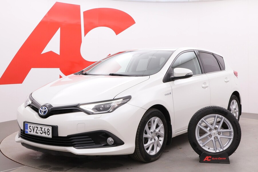 Toyota Auris vaihtoauto