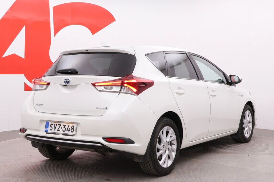 Toyota Auris vaihtoauto